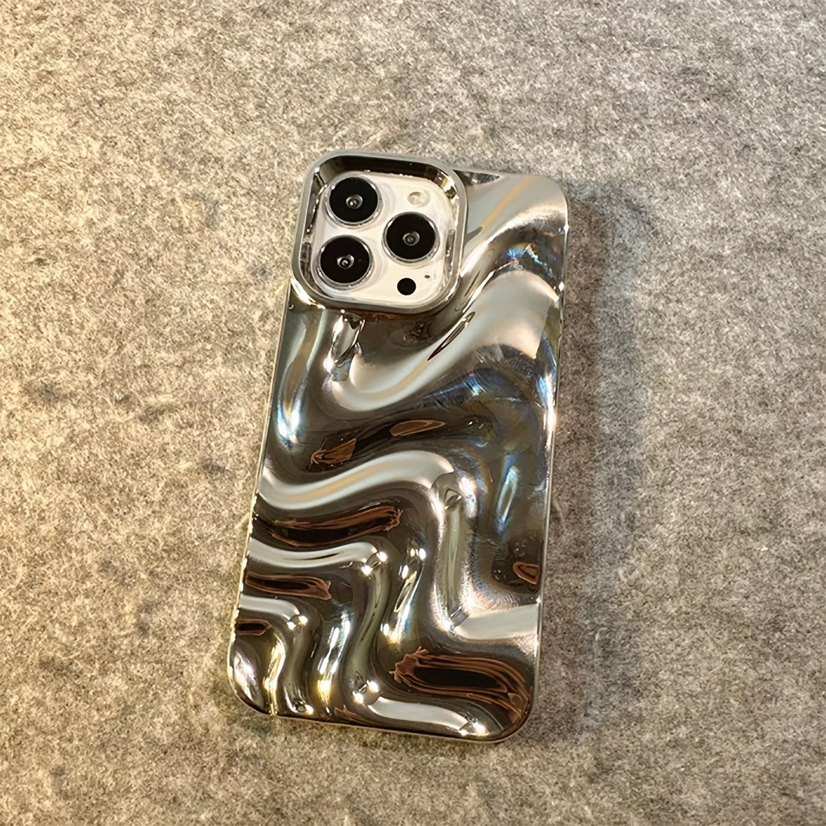 A Silver-Plated 3D Personalized Water Wave Pattern Phone Case Suitable for Iphone 11, Iphone 13, Iphone 14, Iphone 14 Pro Max, Iphone 15, Iphone 15 Pro, Iphone 15 Pro Max, Iphone 16, Iphone 16 Pro, Iphone 16 Pro, And Iphone 16 Pro Max.